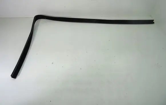 Opel Corsa D Rubber seal rear door window/glass 13188924