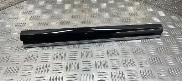 Porsche Cayenne (92A) Dashboard glove box trim 7P5857222AB