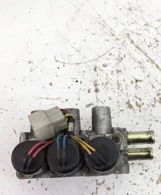 Mazda 626 Idle control valve (regulator) K5T46071