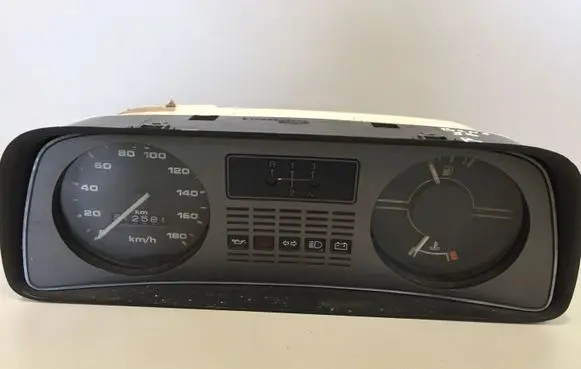 Ford Fiesta Speedometer (instrument cluster) 77FB10841AD