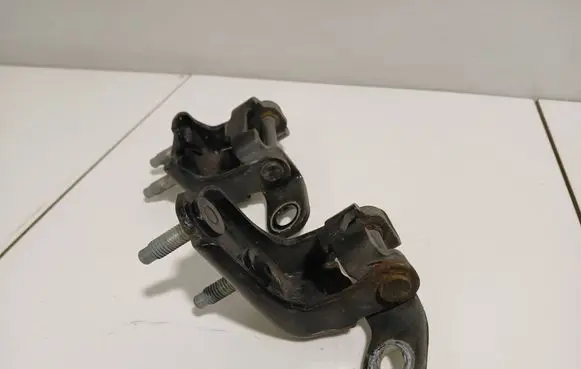 Rear door hinge set