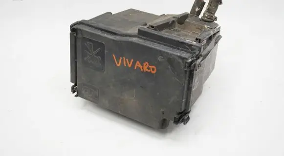 Opel Vivaro Fuse box cover 243503708r