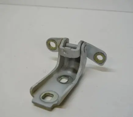 Chevrolet Camaro Front door upper hinge A046057 P16229