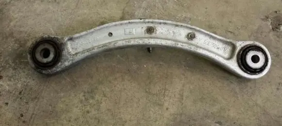 Volkswagen Touareg I Rear control arm 7L0505375A