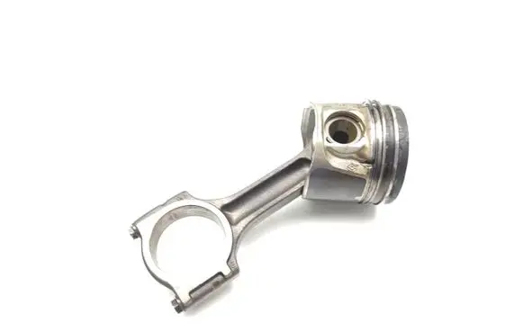 Opel Vivaro Piston with connecting rod M9R780