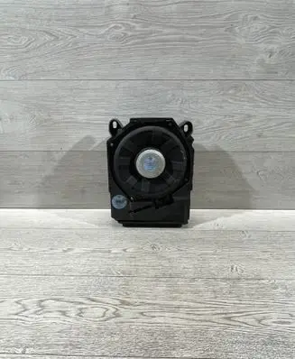 BMW 3 E90 E91 Subwoofer speaker 9143143 61928910 217BM084