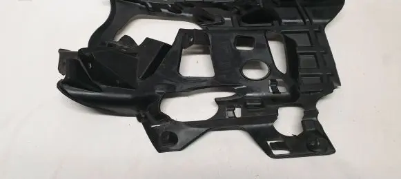 Volvo V60 Front bumper mounting bracket 31323840 BFLGF1100