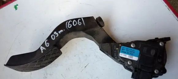 Audi A6 S6 C5 4B Accelerator throttle pedal 8D1723526N 6PV00837602