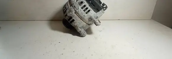 Volkswagen Sharan Generator/alternator 028903028E 0124515010