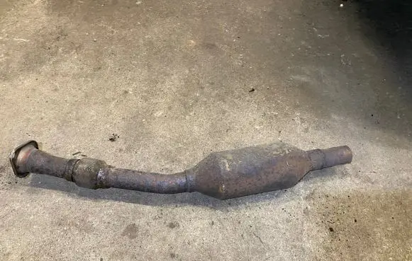 Toyota Corolla E120 E130 Muffler pipe connector clamp 