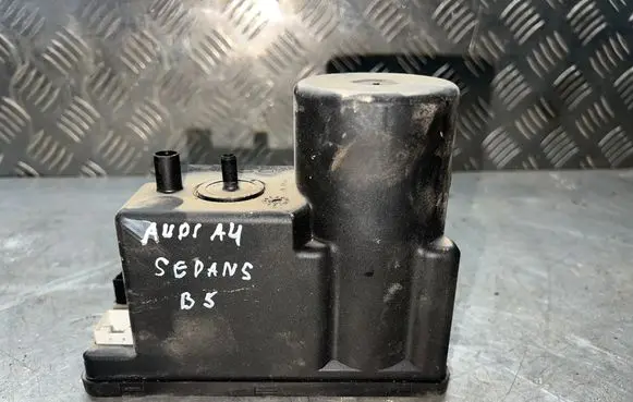 Audi A4 S4 B7 8E 8H Central locking vacuum pump 4A0862257A