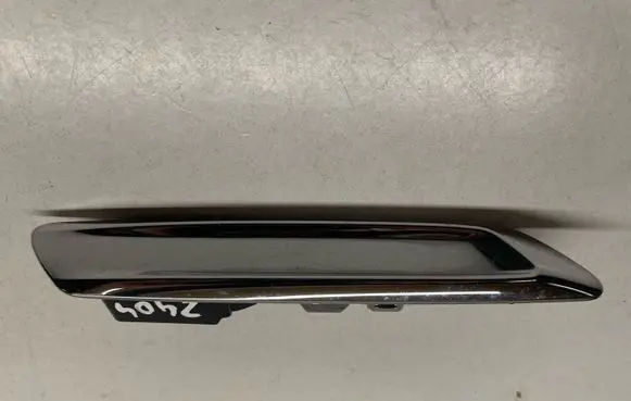BMW 5 F10 F11 Fender trim (molding) 51137336647 7336647