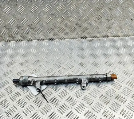 Volkswagen Jetta VI Fuel main line pipe 03L130089B