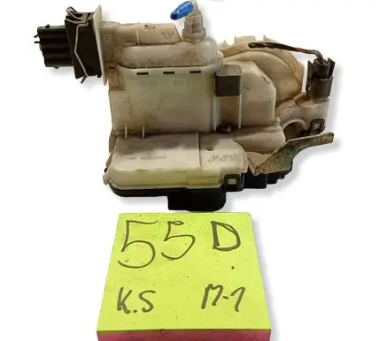 Volkswagen Polo III 6N 6N2 6NF Front door lock 1HM862153