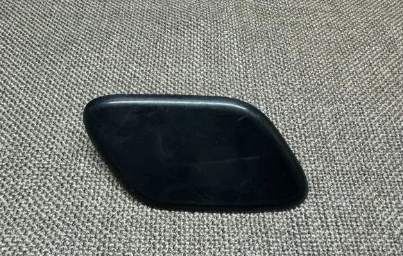 Hyundai Sonata LF Headlight washer spray nozzle cap/cover 98682