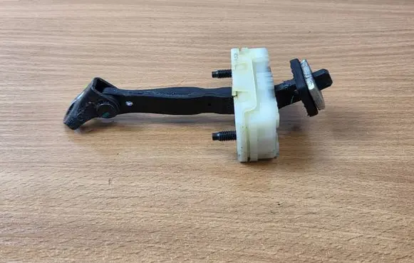 Hyundai i20 (BC3 BI3) Front door check strap stopper 