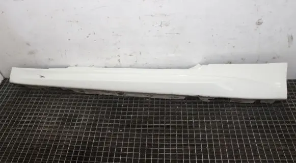 BMW M3 e92 Sill