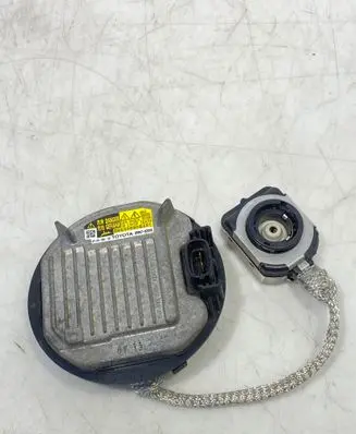 Toyota Avensis T270 Headlight ballast module Xenon 8596702010 0311001060