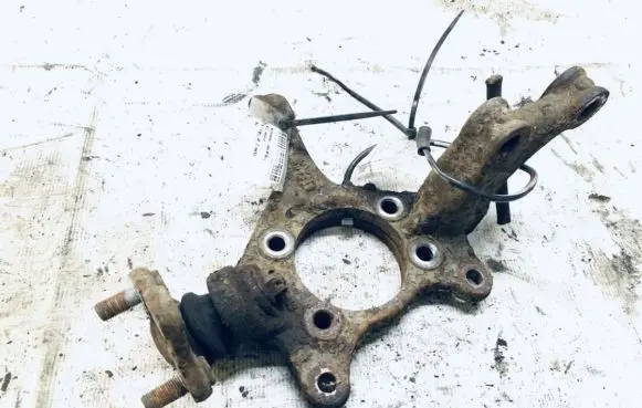 Toyota Auris 150 Front wheel hub