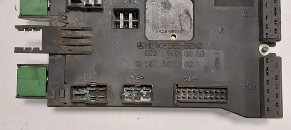 Mercedes-Benz Vito Viano W639 Fuse box set 08501002 0005400650