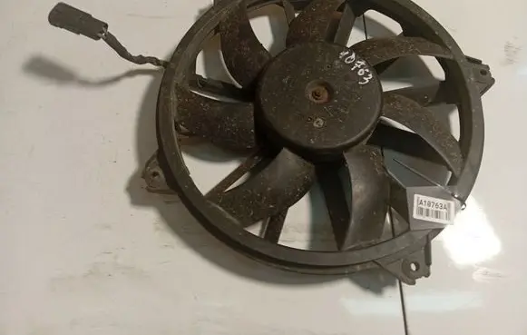 Citroen C4 I Radiator cooling fan shroud 