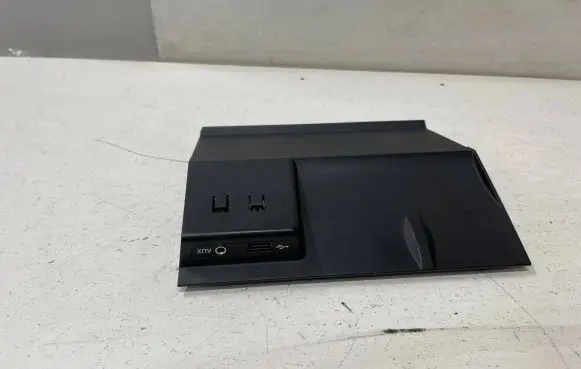 Skoda Octavia Mk3 (5E) USB socket connector 5Q0035724 5E1857367