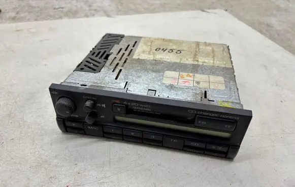Volkswagen Multivan T4 Radio/CD/DVD/GPS head unit 1H0035186 902221588719