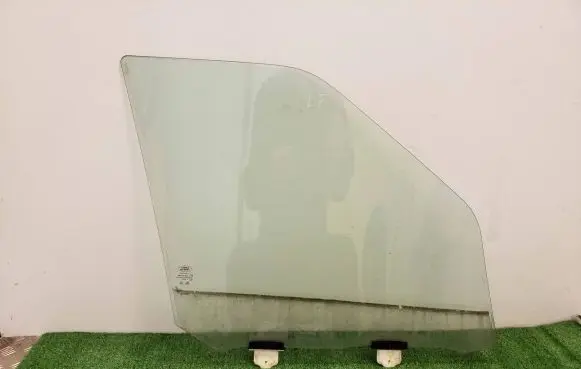 Land Rover Range Rover Sport L320 Front door window glass four-door 43R001596 AS2M62501DOT682 E000231