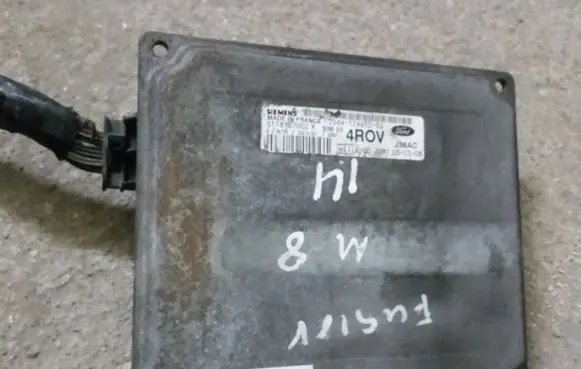 Ford Fusion Engine control unit/module S118107002K 2S6A12A650SG 4ROV