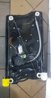 Land Rover Freelander 2 - LR2 Front window lifting mechanism without motor