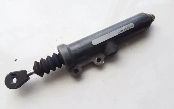 Mercedes-Benz E W210 Clutch master cylinder 5432FTEG471