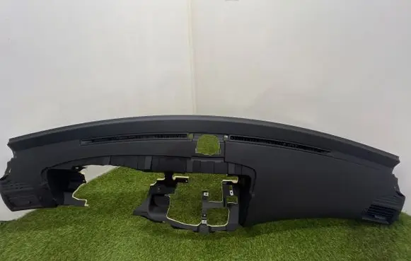 Mercedes-Benz S W221 Dashboard A2216800300 000075040 P0107884