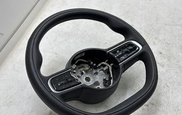 Fiat 500E Steering wheel 07357436510 7357436510 3574365