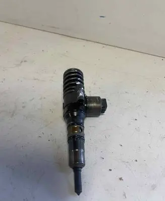 Fuel injector