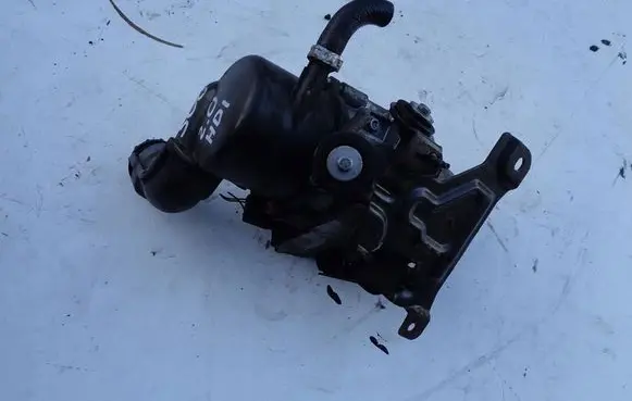 Peugeot 508 Power steering pump 9675277380