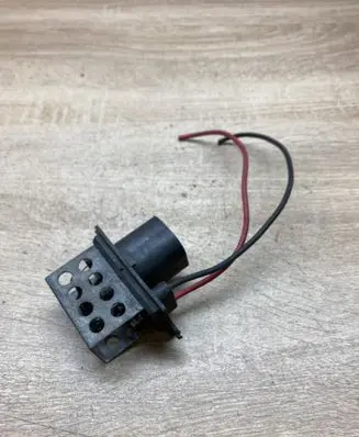 Heater blower motor/fan resistor