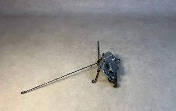 BMW 7 E23 Front door lock 51211885916