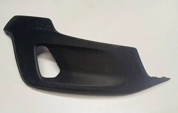 Volvo V40 Front bumper corner part panel trim 31353341V40 31353341
