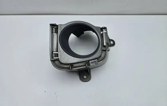 Toyota Prius (XW30) Front fog light trim/grill 8148247020