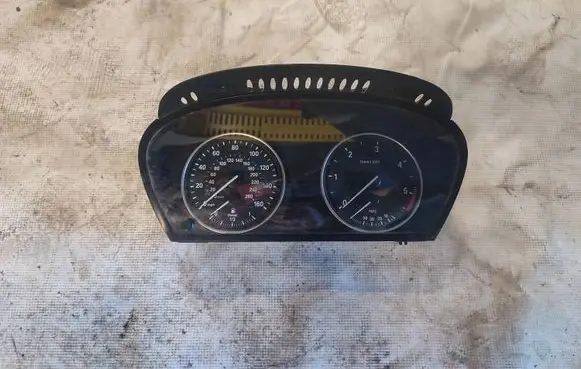 BMW X5 E70 Speedometer (instrument cluster) 6976284