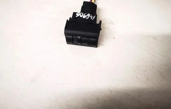 Volkswagen Polo IV 9N3 Headlight level height control switch 6q0941333b
