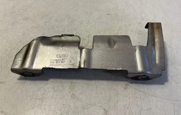 Audi Q7 4M Other engine bay part 06E253009