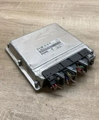 Mercedes-Benz E W211 Engine control unit/module ECU A6681530279 0281010793