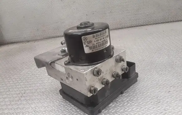 Mercedes-Benz C W203 ABS Pump A2095453032 A2034310812