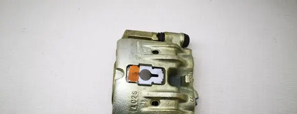 Iveco Daily 35.8 - 9 Front brake caliper