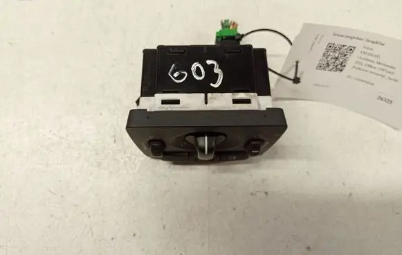 Volvo V50 Light switch 30669734