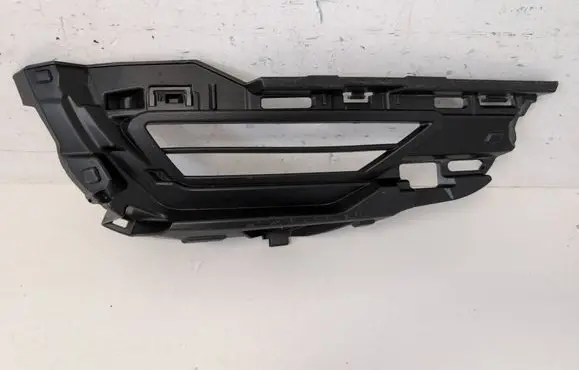 Volvo XC60 Front bumper lower grill 32234968