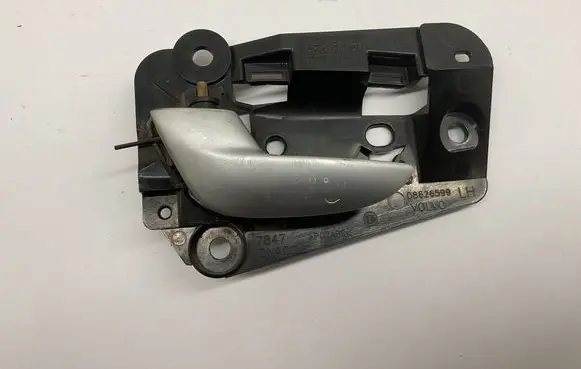 Volvo XC90 Front door interior handle 08626599