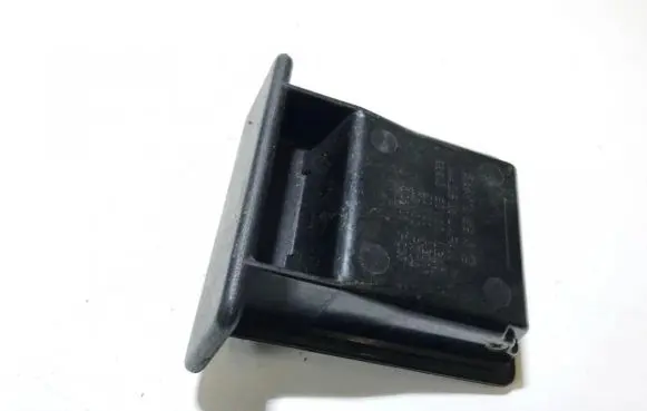 Nissan Sunny Car ashtray 6881050y00 6881050y01