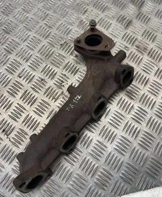 Toyota Avensis T220 Exhaust manifold 27020